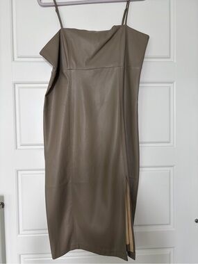 Express Body Contour Dress - Taupe